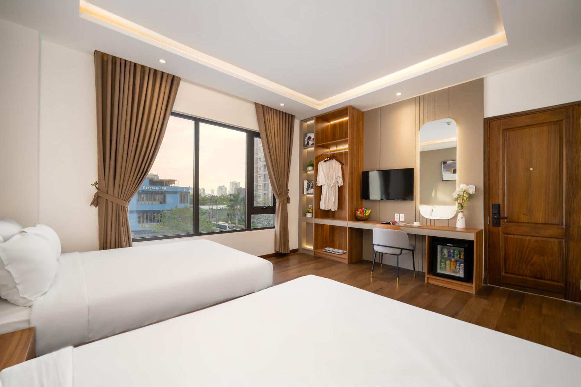 Duong Gia Hotel Danang Exterior photo